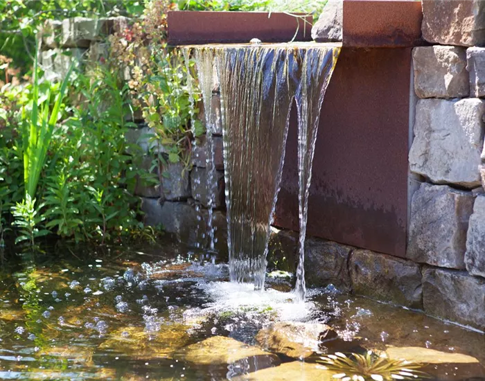 Ein Hauch von Luxus: Der Whirlpool im eigenen Garten